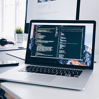 高h文漫画,穿越次元，探寻奇幻世界